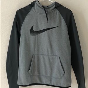 Womens Nike Therma Fit Sweatshirt